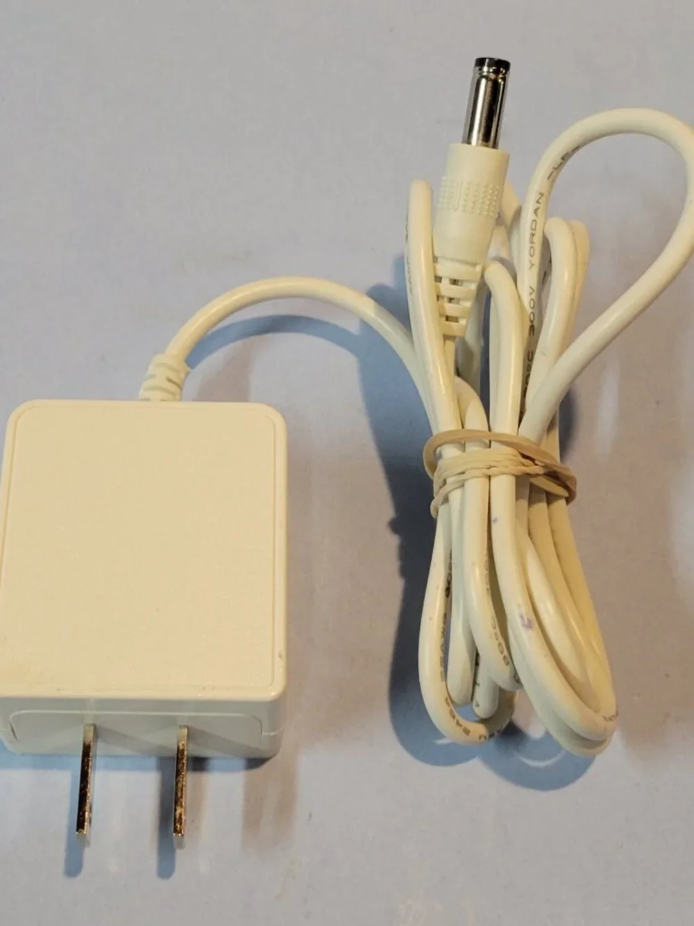 AC/DC Adapter Model JZB012-060180UX 6V 1800mA